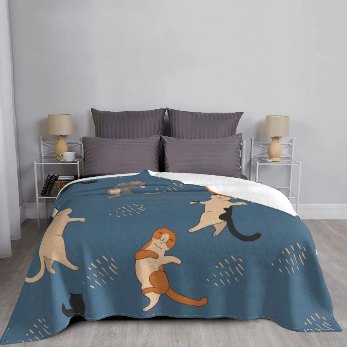 Одеяло в клетка с хубав модел котка, топло, уютно фланелевое флисовое одеало за трайно домашен интериор