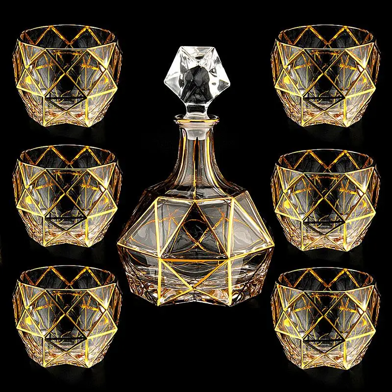 Чешки кристална чаша със златна подплата, на чаша за уиски, дом, в европейски стил, които не съдържат олово, чужд вино чаша, набор от седем теми, за вино