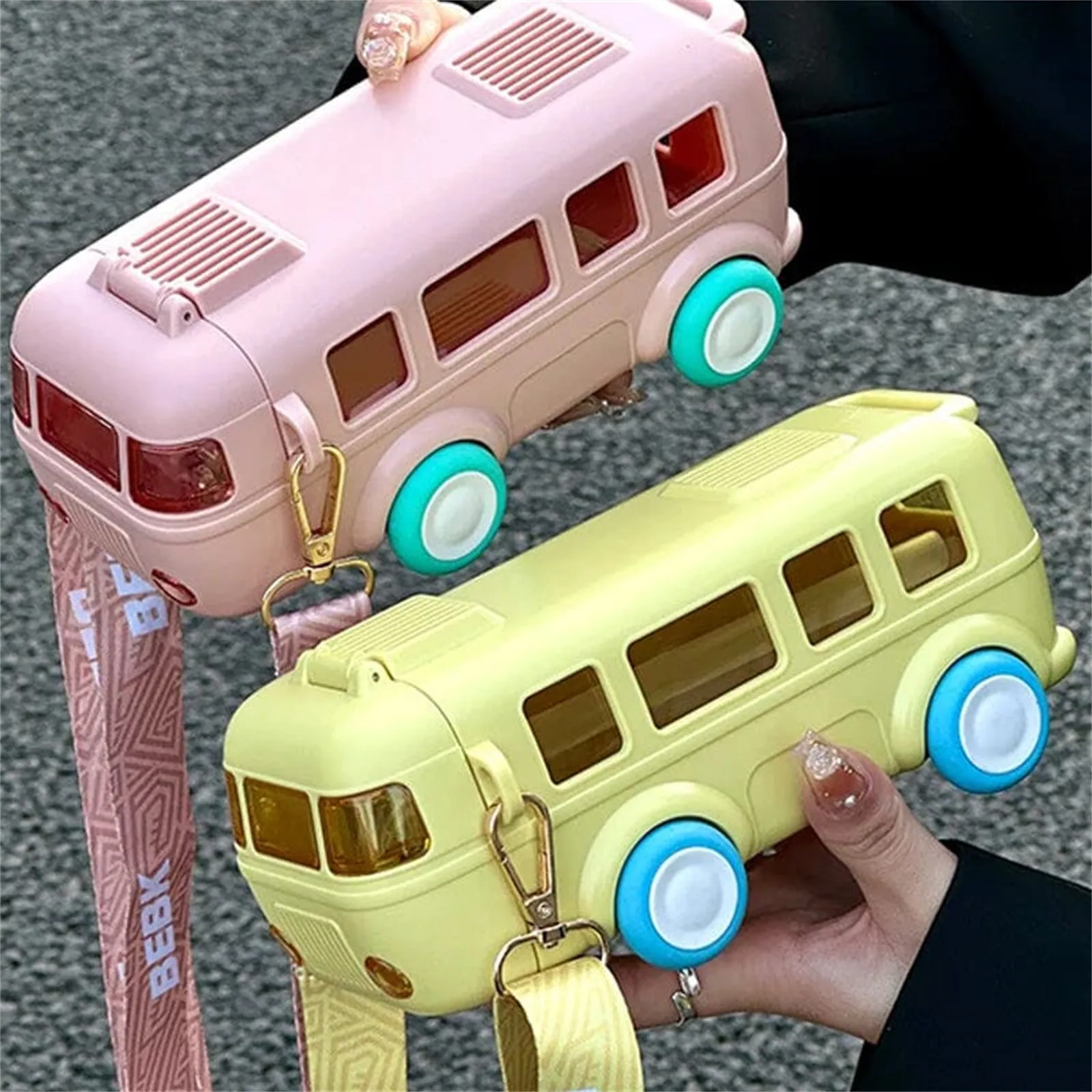 Кола слама чаша за вода на 16 унции, преносима разглобяема автобусна бутилка за вода С пагон, Фланец Сладък Cartoony Кана за вода с капаче