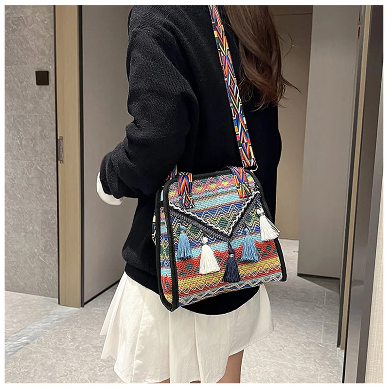 Чанта в етнически стил, дамски есенна новост 2023, корейската чанта през рамо, корейската мода, текстура четка, презрамка, чанта през рамо, раница