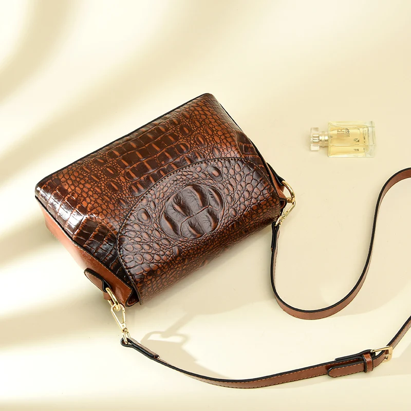 TIUMIU, Новата Модерна Дамска чанта за през рамото От телешка кожа с крокодиловым модел, Дамски Дизайнерски Луксозна чанта 2022