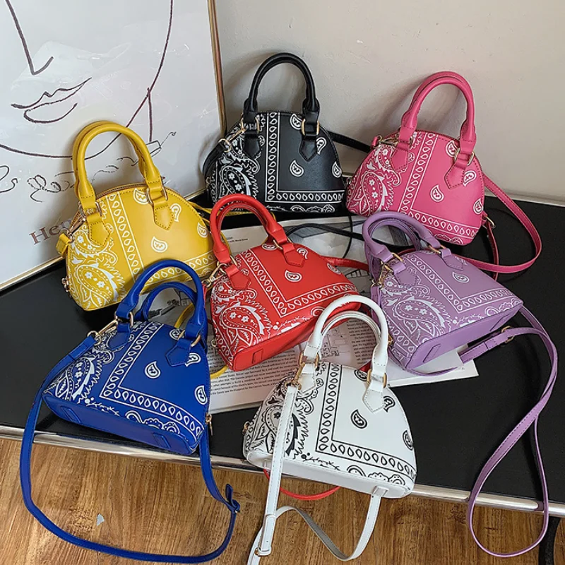 Модни Дамски чанти-миди в ретро стил-Популярните Универсални Летни Нови дамски чанти, Сладка женствена чанта-месинджър от изкуствена кожа
