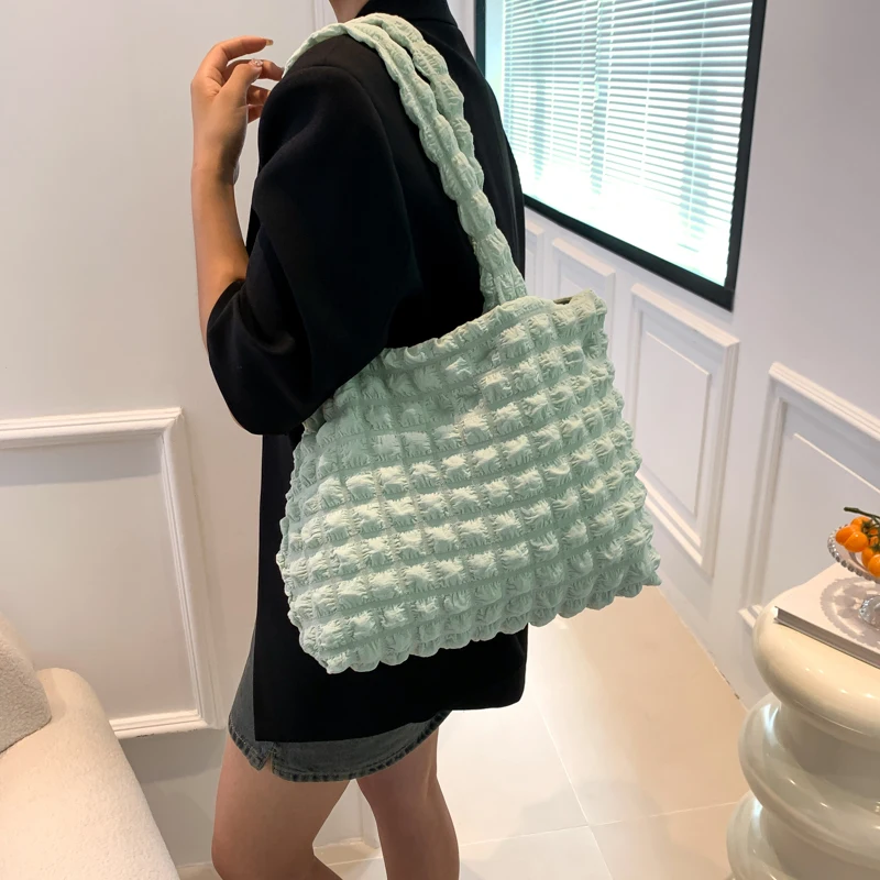 Дамски чанти през рамо, Дизайнерски Нагънат Мехурчета, Дамска Жилетка с Голям Капацитет, Чанта за подмишниците, Чанта-тоут, чанта за пазаруване, Мека Тъканно Чанта