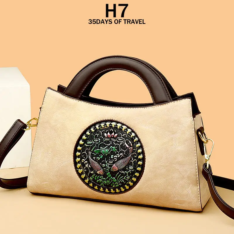 Дамски чанта от мека кожа 2023, Новата модерна Елегантна чанта за майките на средна възраст, Универсална лесна чанта-месинджър