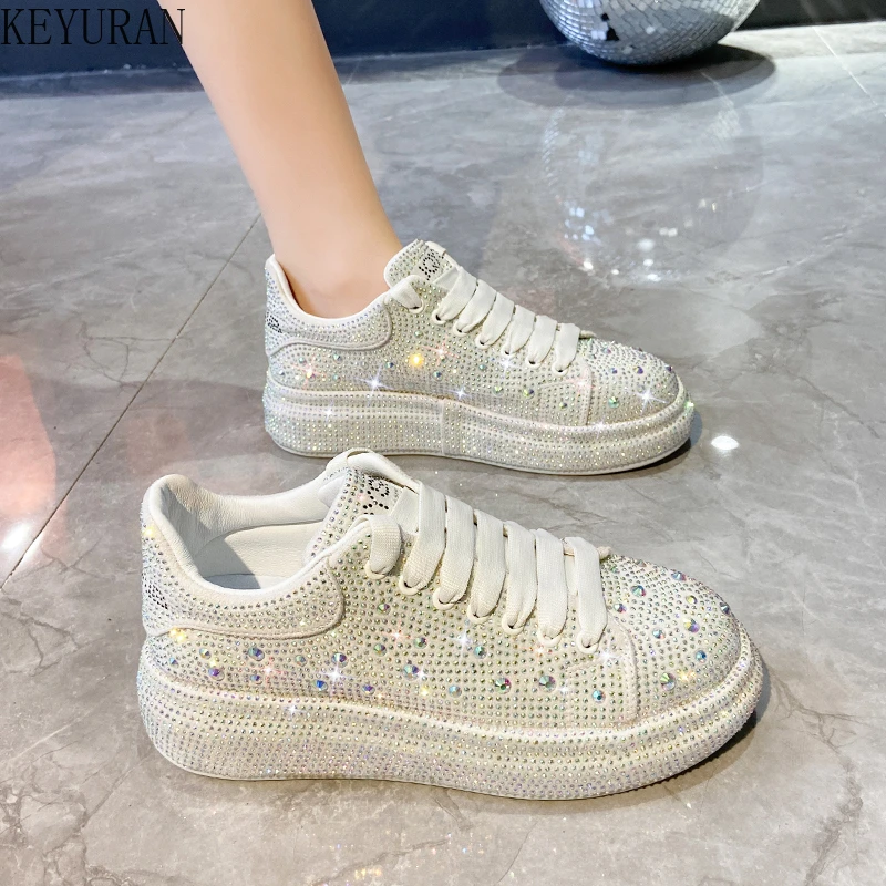 Есенни дамски обувки на платформа 2023 г., Кристали и Бяла лъскава дизайнерски обувки на дебела подметка с кристали, Дамски Zapatillas Mujer
