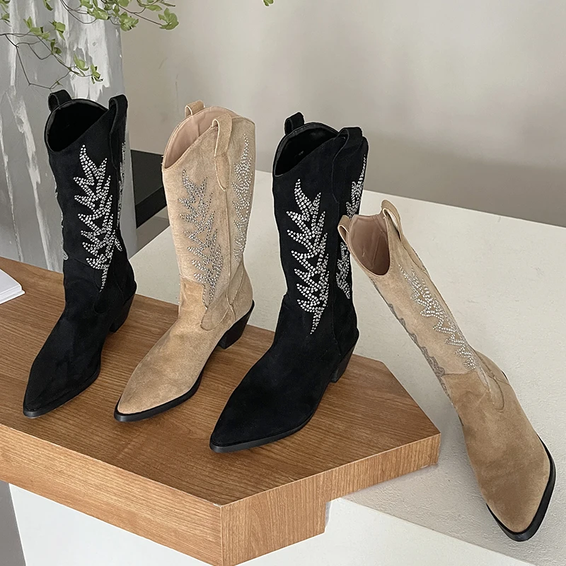 Модерните есенни дамски обувки в западен стил до средата на прасците, Дамски Обувки на токчета, Модерни обувки, Дамски обувки-лодки, Черни обувки на 