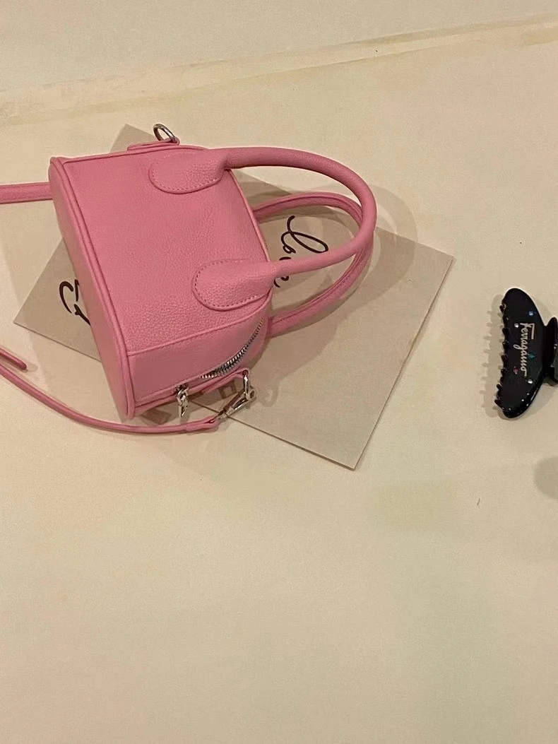 Обикновена модни дамски малки чанти през рамо, просто женствена чанта през рамо от изкуствена кожа, сладка розова дамска чанта-тоут