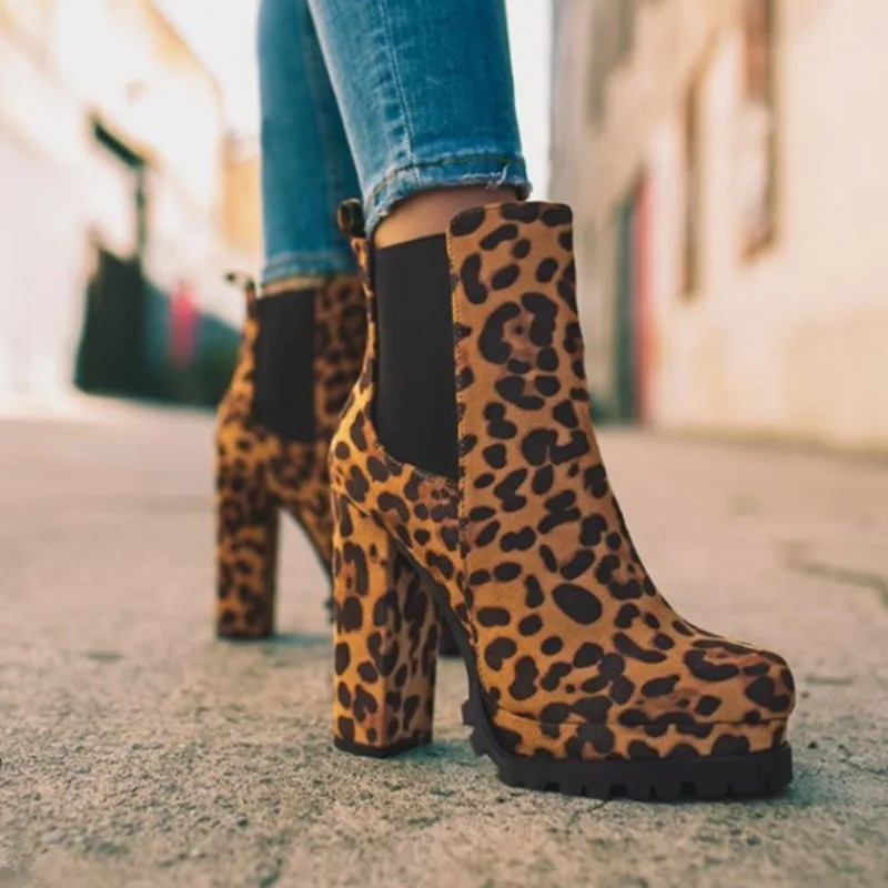 Нови дамски обувки; Зимни обувки с леопардовым принтом на кръгла груб ток; Удобни обикновена обувки голям размер на плетеном ток;