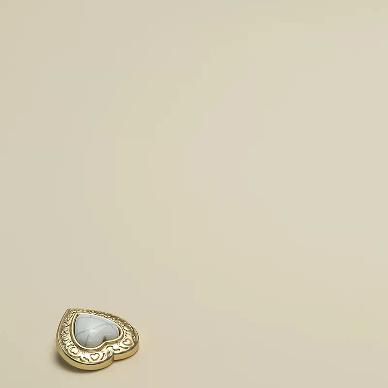 6 бр., Луксозни Копчета във формата на сърце, Дизайн със златен ръб и потрескиванием, Облекло 