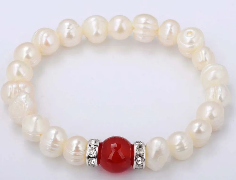 Нова хубава гривна от естествени бели перли и червено стеона с дебелина 7-8 мм