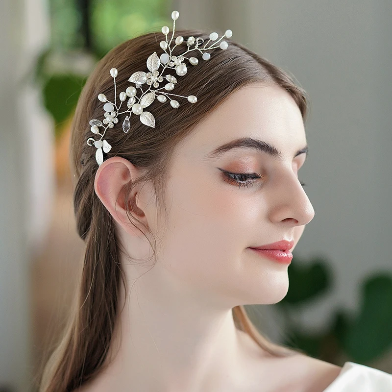 Сватбени аксесоари Itacazzo Изискана декоративна лента за коса във формата на листа от сплав и са подходящи за жени на сватби, рождени дни и партита
